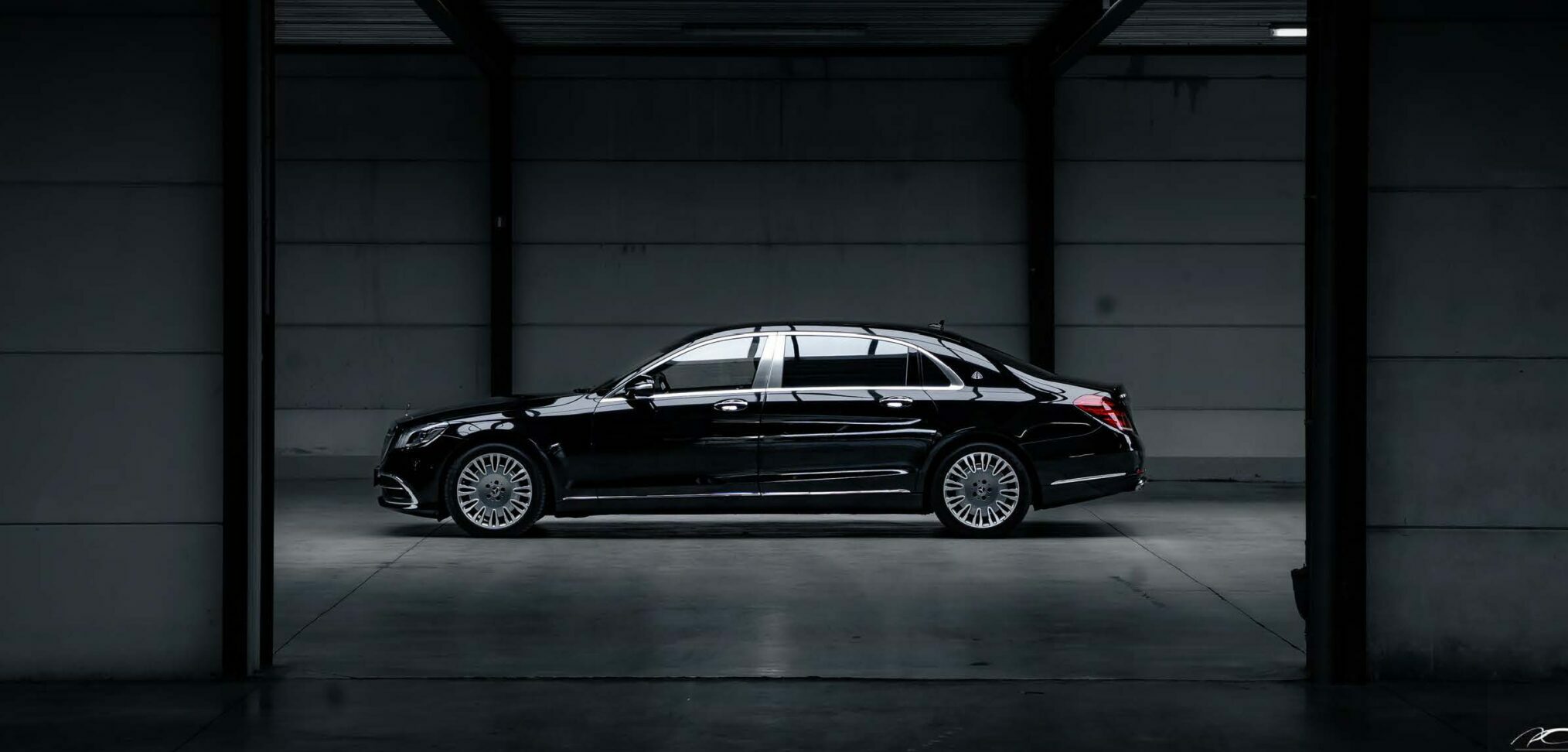 Mercedes_Maybach-2022_Page_1-scaled